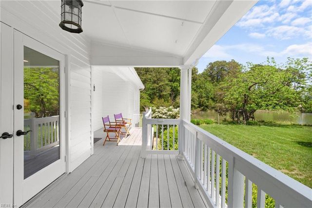 5523 White Hall RD, Gloucester, VA 23061
