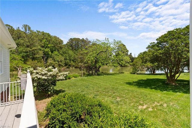 5523 White Hall RD, Gloucester, VA 23061