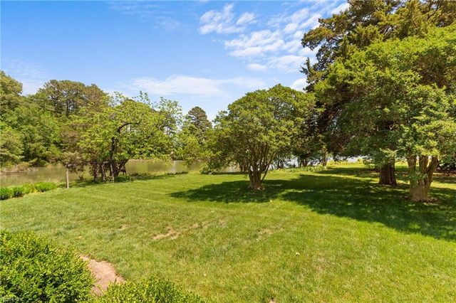 5523 White Hall RD, Gloucester, VA 23061
