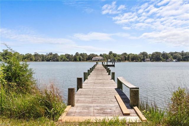 5523 White Hall RD, Gloucester, VA 23061