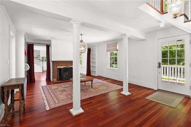 5523 White Hall RD, Gloucester, VA 23061