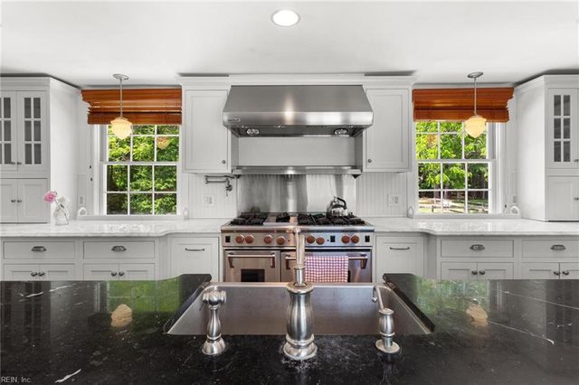 5523 White Hall RD, Gloucester, VA 23061