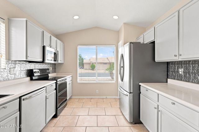 9917 N 93RD Drive, Peoria, AZ 85345