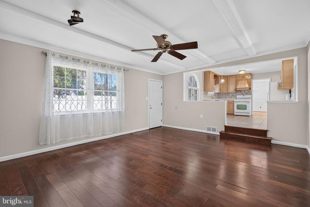 22 MIDWOOD RD, Marlton, NJ 08053