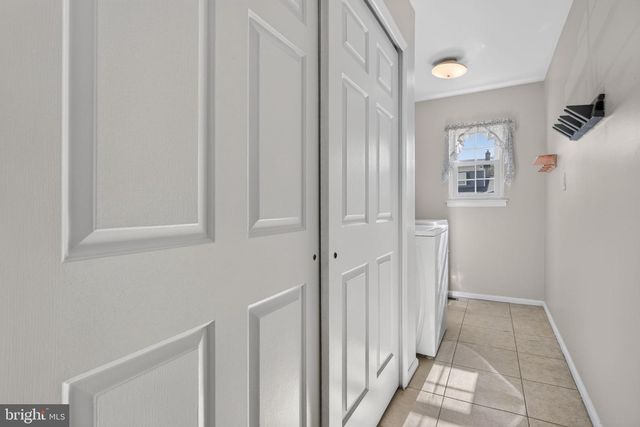 22 MIDWOOD RD, Marlton, NJ 08053