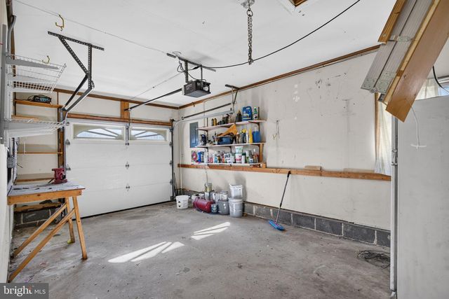 22 MIDWOOD RD, Marlton, NJ 08053