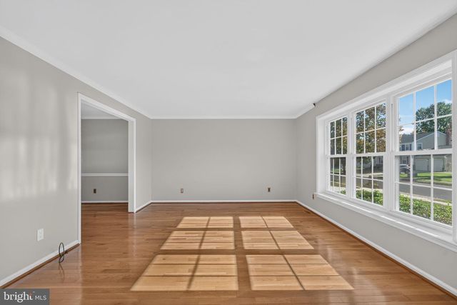 22 MIDWOOD RD, Marlton, NJ 08053