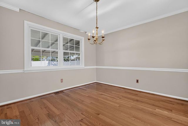 22 MIDWOOD RD, Marlton, NJ 08053