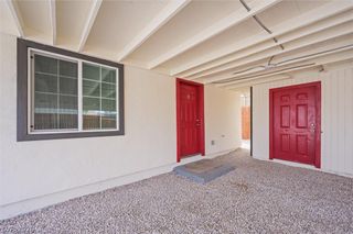623 North 10th Street D, Las Vegas, NV 89101