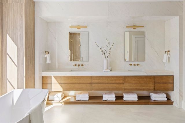 56 Bigelow Rd, Newton, MA 02465