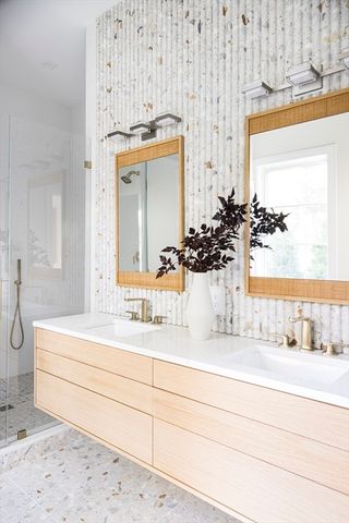 56 Bigelow Rd, Newton, MA 02465