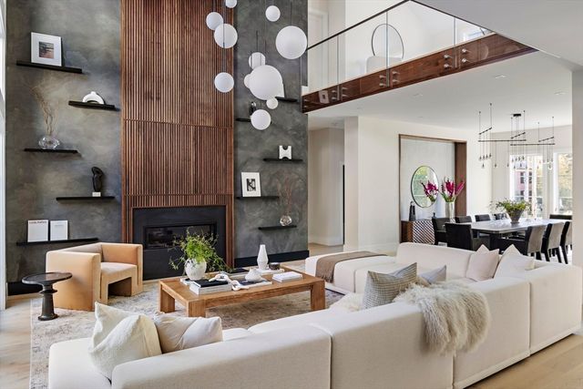 56 Bigelow Rd, Newton, MA 02465