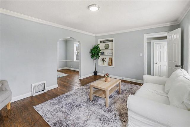 1434 E 80th Street, Kansas City, MO 64131