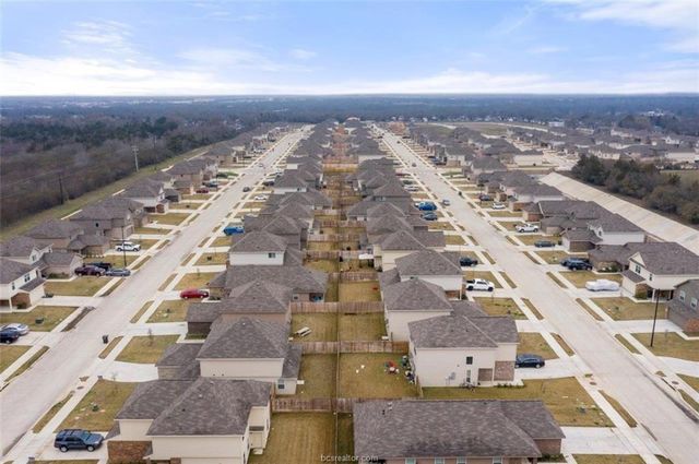 974 Harper Lane, Bryan, TX 77803