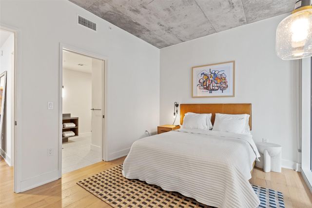 48 East Ave 2010, Austin, TX 78701