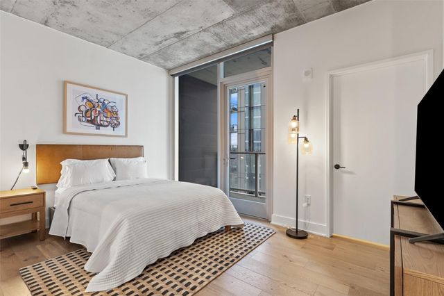 48 East Ave 2010, Austin, TX 78701