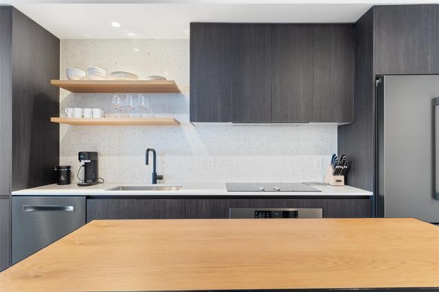 48 East Ave 2010, Austin, TX 78701
