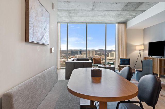 48 East Ave 2010, Austin, TX 78701