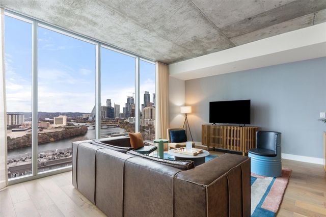 48 East Ave 2010, Austin, TX 78701
