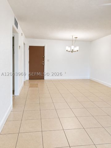 8405 NW 8th St 103, Miami, FL 33126