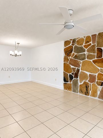 8405 NW 8th St 103, Miami, FL 33126