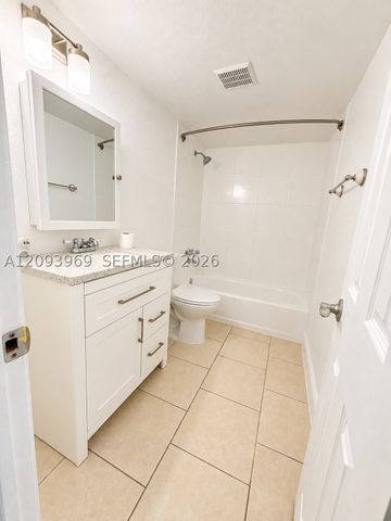 8405 NW 8th St 103, Miami, FL 33126
