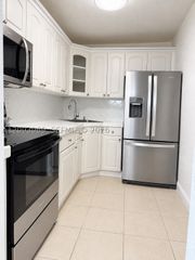 8405 NW 8th St 103, Miami, FL 33126