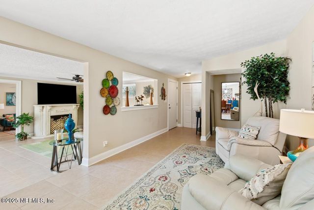 11279 PRINCESSA Lane, Jacksonville, FL 32218