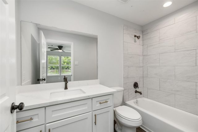 6525 Sealey Street, Houston, TX 77091