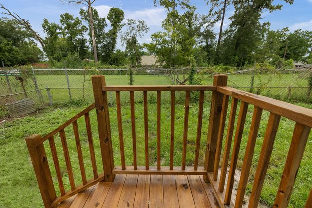 6525 Sealey Street, Houston, TX 77091