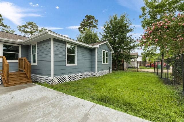6525 Sealey Street, Houston, TX 77091