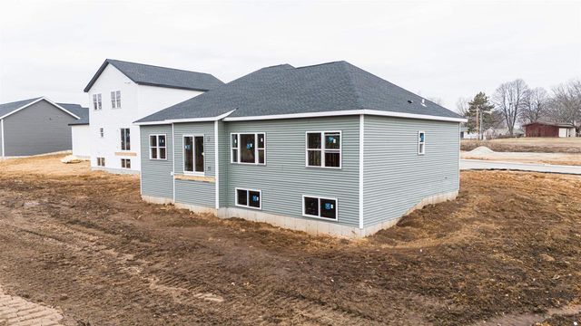 416 Ridge Court, Orfordville, WI 53576