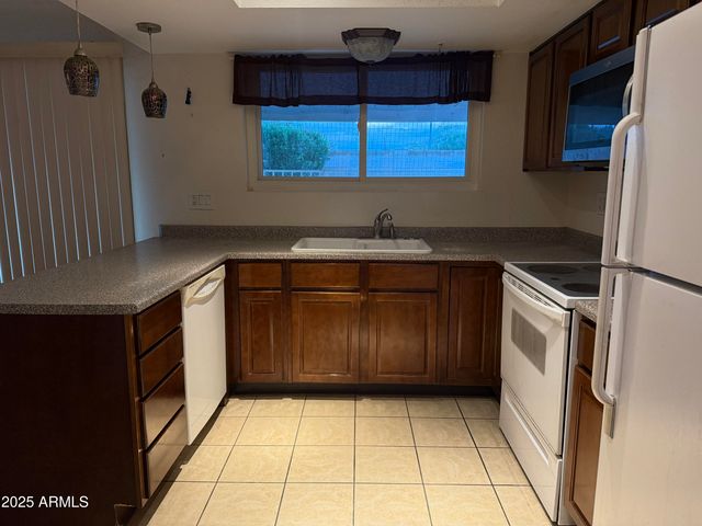 12813 N 36TH Drive, Phoenix, AZ 85029