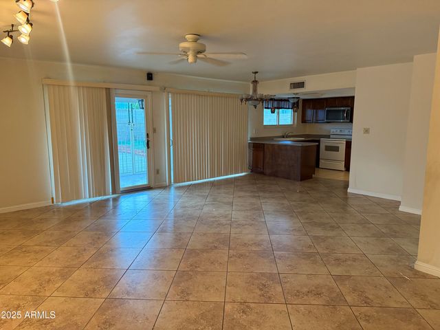 12813 N 36TH Drive, Phoenix, AZ 85029