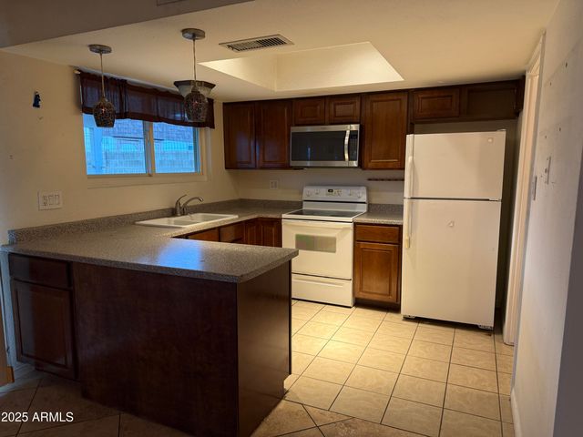 12813 N 36TH Drive, Phoenix, AZ 85029