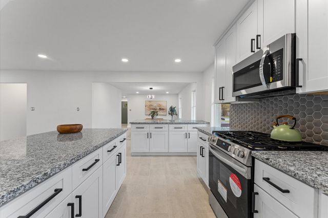 8655 Tilgham Street, Houston, TX 77029