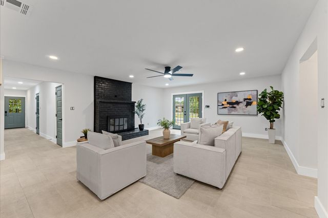 8655 Tilgham Street, Houston, TX 77029