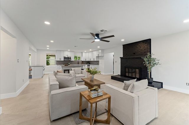 8655 Tilgham Street, Houston, TX 77029