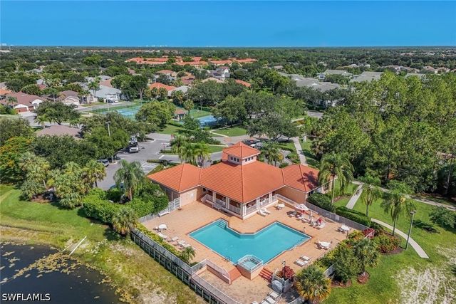 88 Burnt Pine DR, Naples, FL 34119
