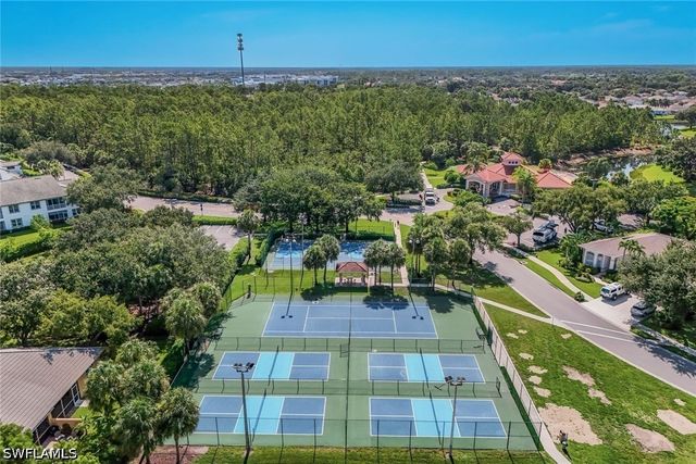 88 Burnt Pine DR, Naples, FL 34119
