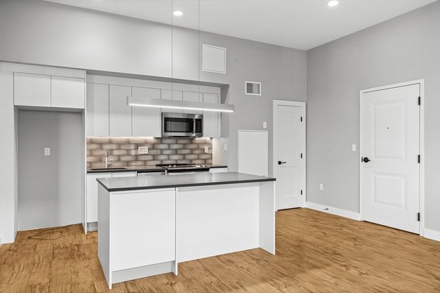 524 Main Street 8, Melrose, MA 02176