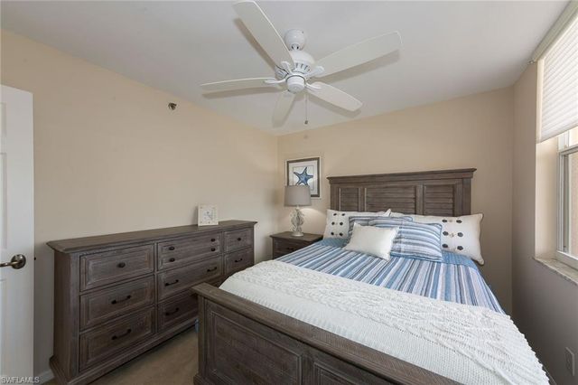 5550 Heron Point DR # 802, Naples, FL 34108