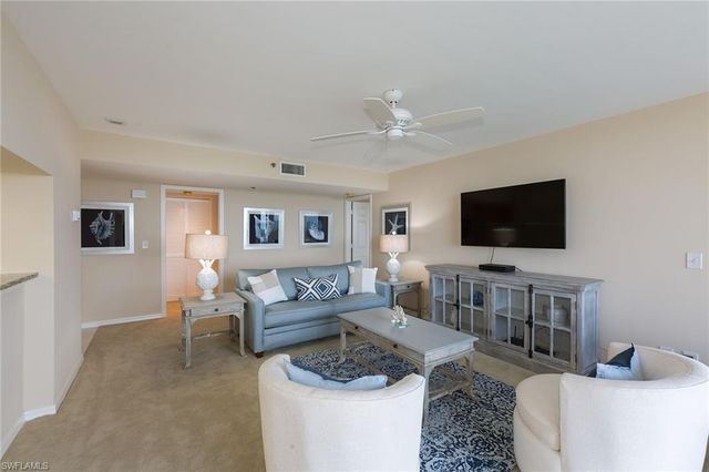 5550 Heron Point DR # 802, Naples, FL 34108