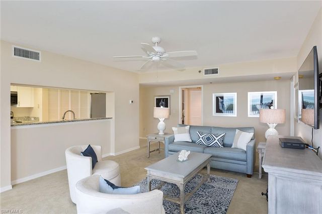 5550 Heron Point DR # 802, Naples, FL 34108