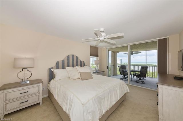 5550 Heron Point DR # 802, Naples, FL 34108