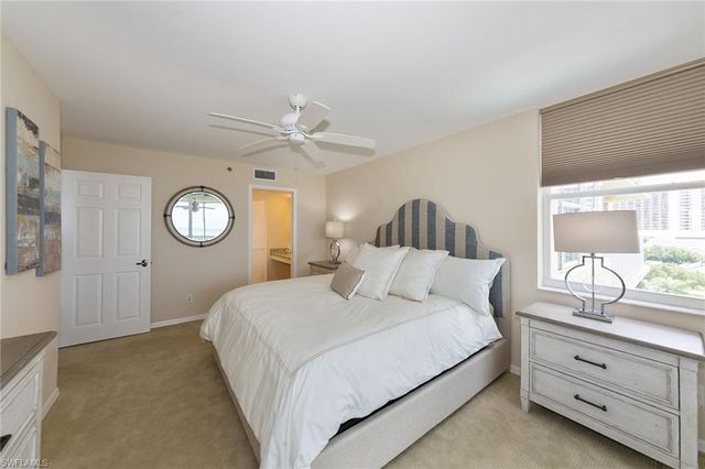 5550 Heron Point DR # 802, Naples, FL 34108