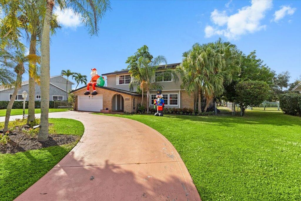 3179 Hoylake Road, Wellington, FL 33467