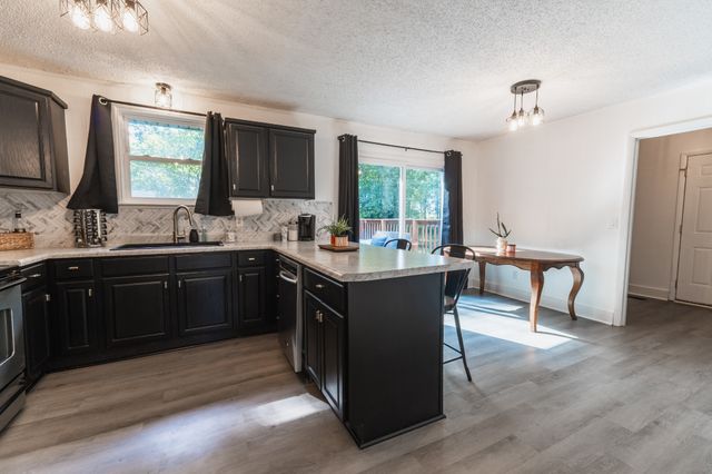 2010 S Rutherford Blvd, Murfreesboro, TN 37130