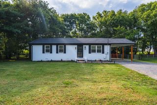 2010 S Rutherford Blvd, Murfreesboro, TN 37130