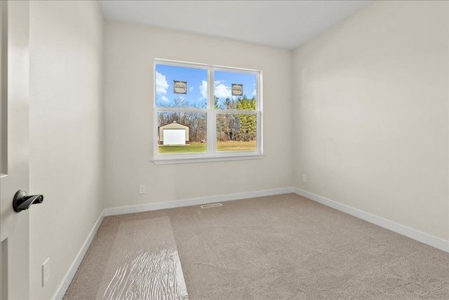 3921 Broomfield Drive, Cedar Falls, IA 50613